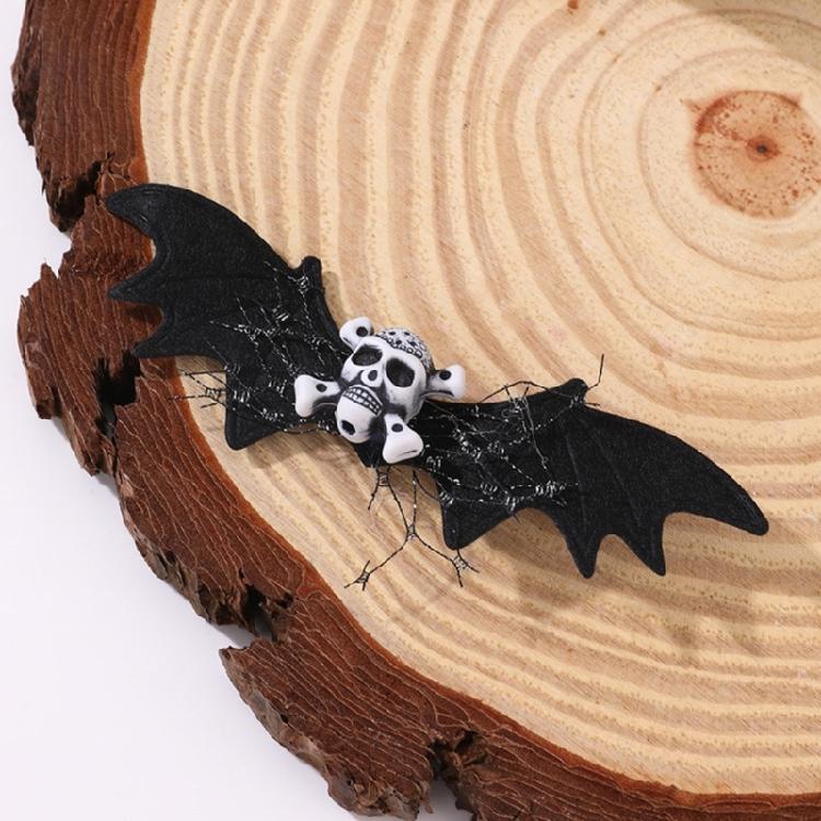 2Pcs Bright Halloween Themed Bat Skull Hair Accessories Strong Nonslip Design Barrettes For Active Individuals