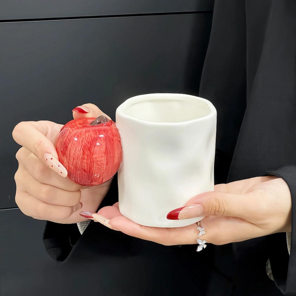 Creative Simulation Apple Banana Ceramic Cup 300ml Tea Coffee Mug Three-dimensional Fruit Handle Fun Couple Mug Gift Home Decor