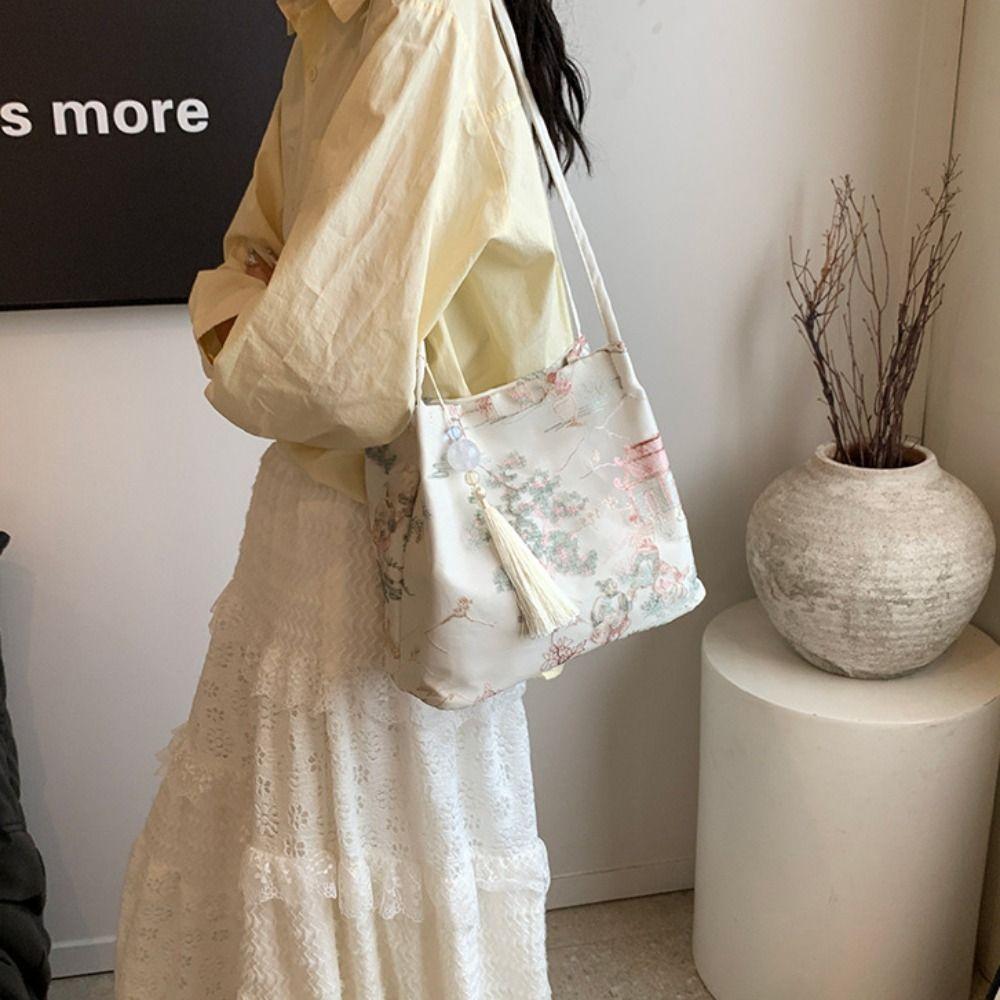 Embroidery Cheongsam Bucket Bag Silk Ancient Underarm Bag Luxury Chinese Style Handbag  Streetwear