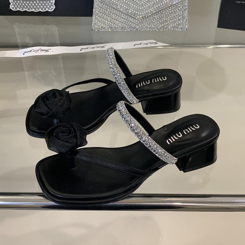 

Сказочный ветрозащитный верх с квадратным носком, квадратный каблук, крутые шлепанцы для носки летом, со стразами, с цветком, квадратный носок, женские шлепанцы на толстом каблуке, на высоком каблуке 35