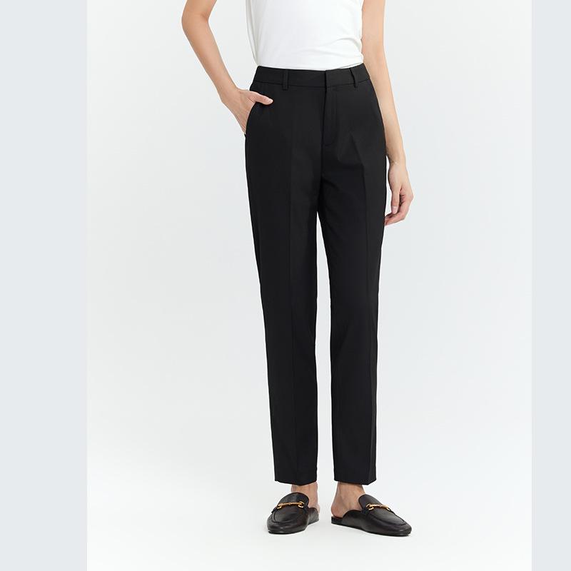 

Женский комплект пиджак и брюки высокой моды для профессиональной и повседневной носки 27