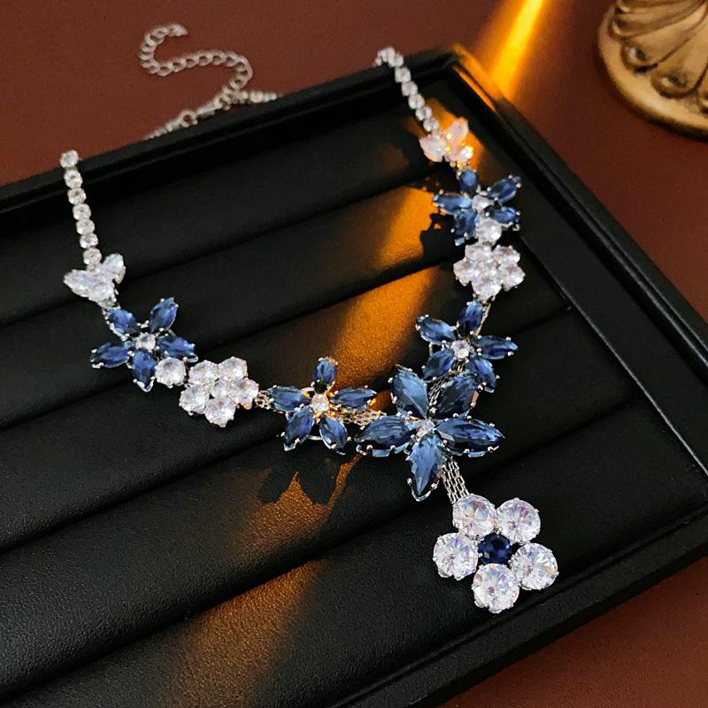 Silbernadel Wassertropfen Zirkonia Anhänger Halskette & Ohrringe Schmuckset - Französischer Hofstil, Leichter Luxus, Vielseitige Pulloverkette.