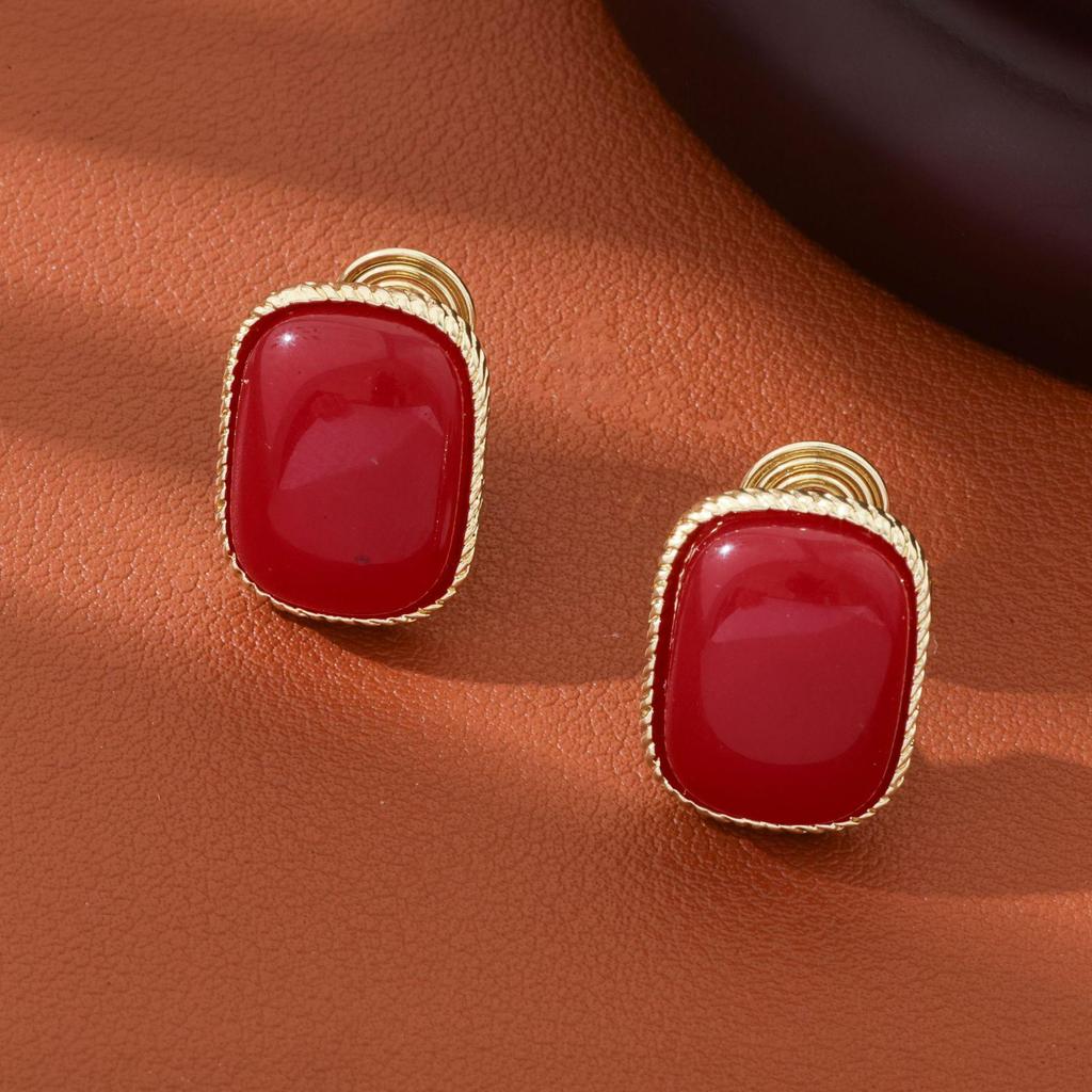 Pearl Mosquito Coil Disc Ear Clips: No-Pierce, Elegant French-Style Earrings for Women