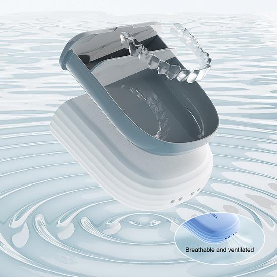 Travel Retainer Case Dental Brace Box with Compartments Portable Breathable Retainer Box