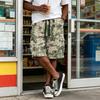 Pantaloncini cargo da uomo casual con stampa sfumata, coulisse, tasche multiple, lunghezza al ginocchio, vestibilità comoda, materiale leggero