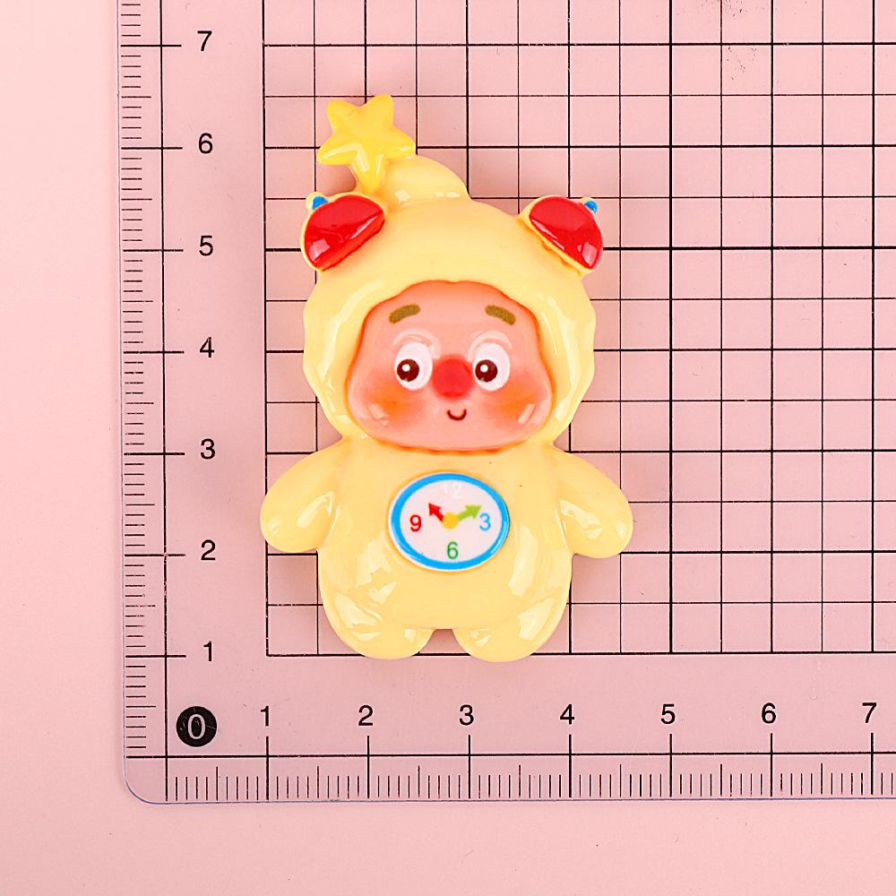 Starman Resin Keychain Pendant: Handmade Cartoon Cream Glue Car Ornament & DIY Jewelry Accessory