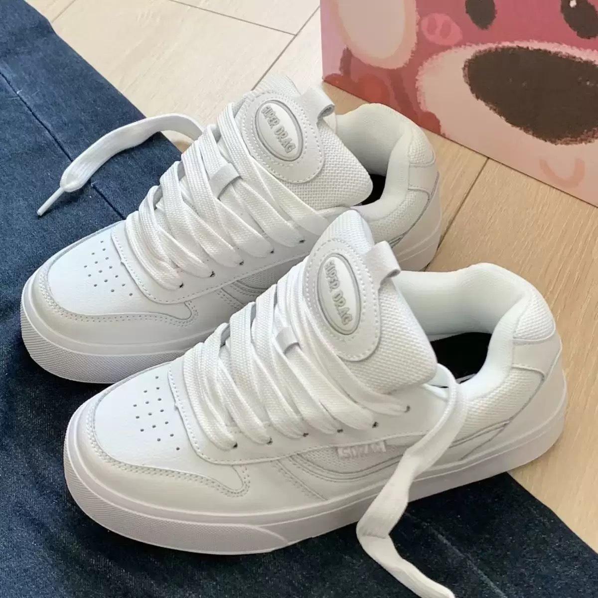 

Новые бежевые туфли-флипы на меховой подошве с буквенным принтом, женские универсальные низкие туфли для скейтбординга, дышащая повседневная спортивная обувь на толстой подошве 40 белый