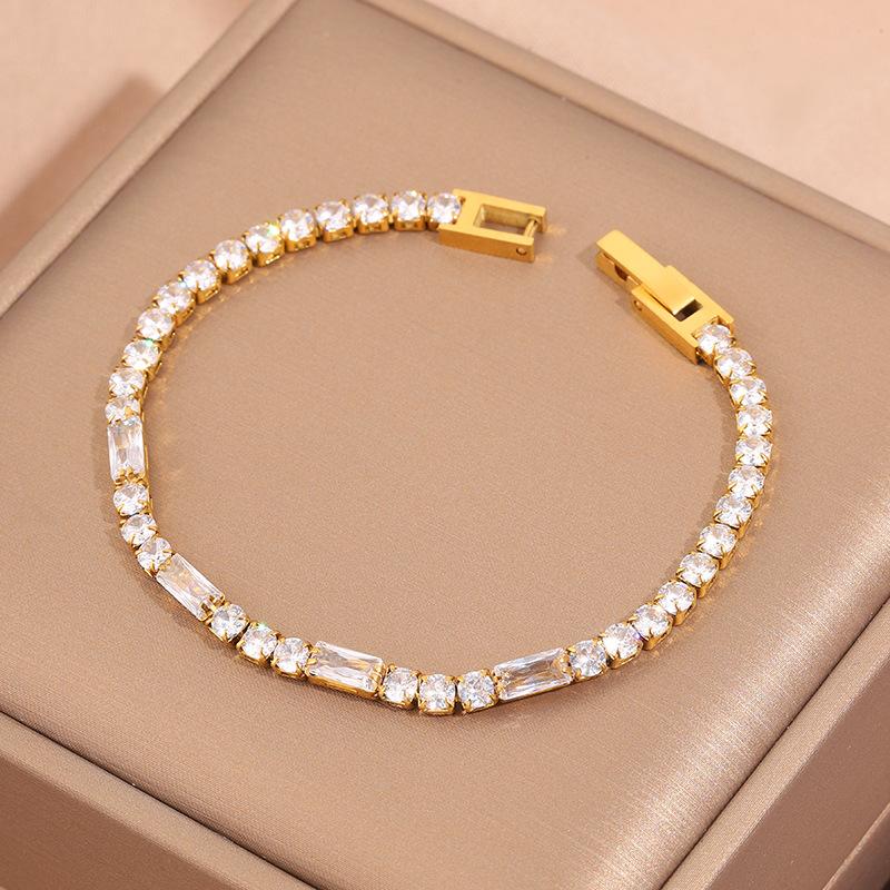 Popular bracelet, titanium steel does not fade, love zircon bracelet, high-end female light luxury niche bracelet, bracelet.