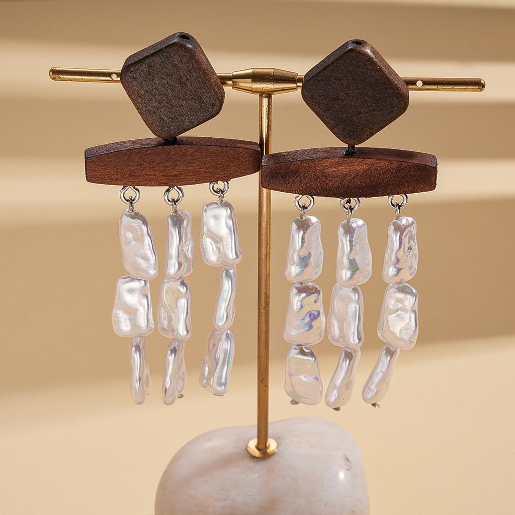 Wood imitation pearl geometric fringed silver needle earrings bohemian vintage autumn and winter niche earrings