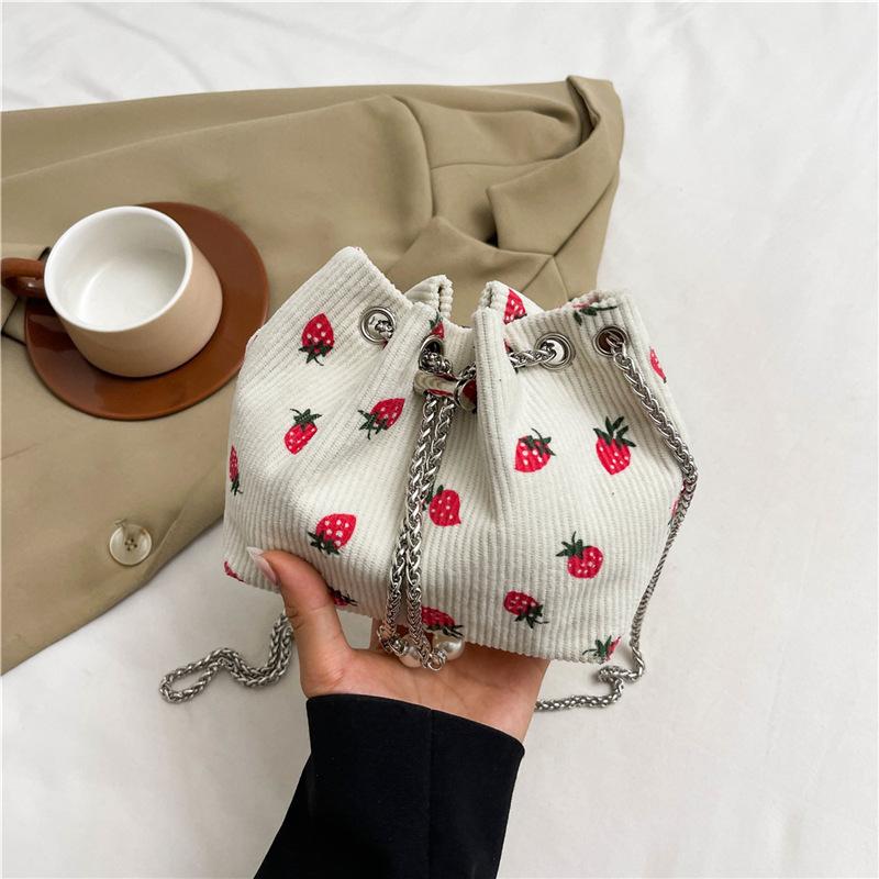 

Модна повсякденна сумка Bucket Bag Закордонна сумка з ніжною текстурою 2024 Нова модна повсякденна сумка через плече під пахвами білий