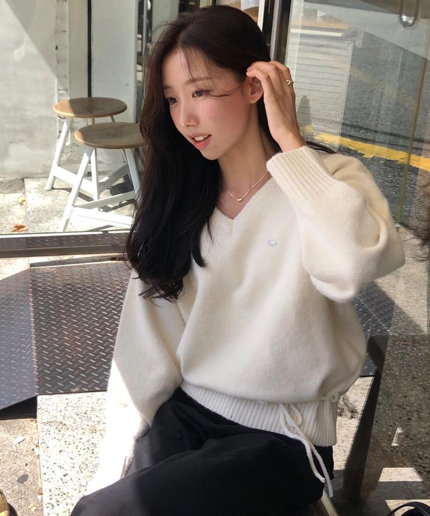 OURHOPE Wool String V-Neck Knit - Ivory