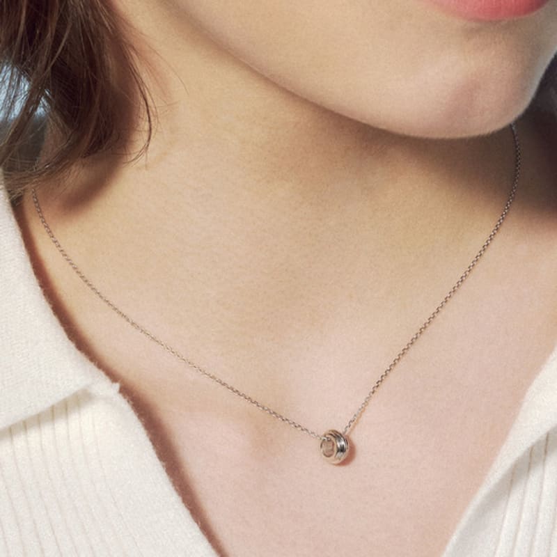 

JUDY AND PAUL [925 Silver] Muse Daily All-Silver Round Necklace white gold