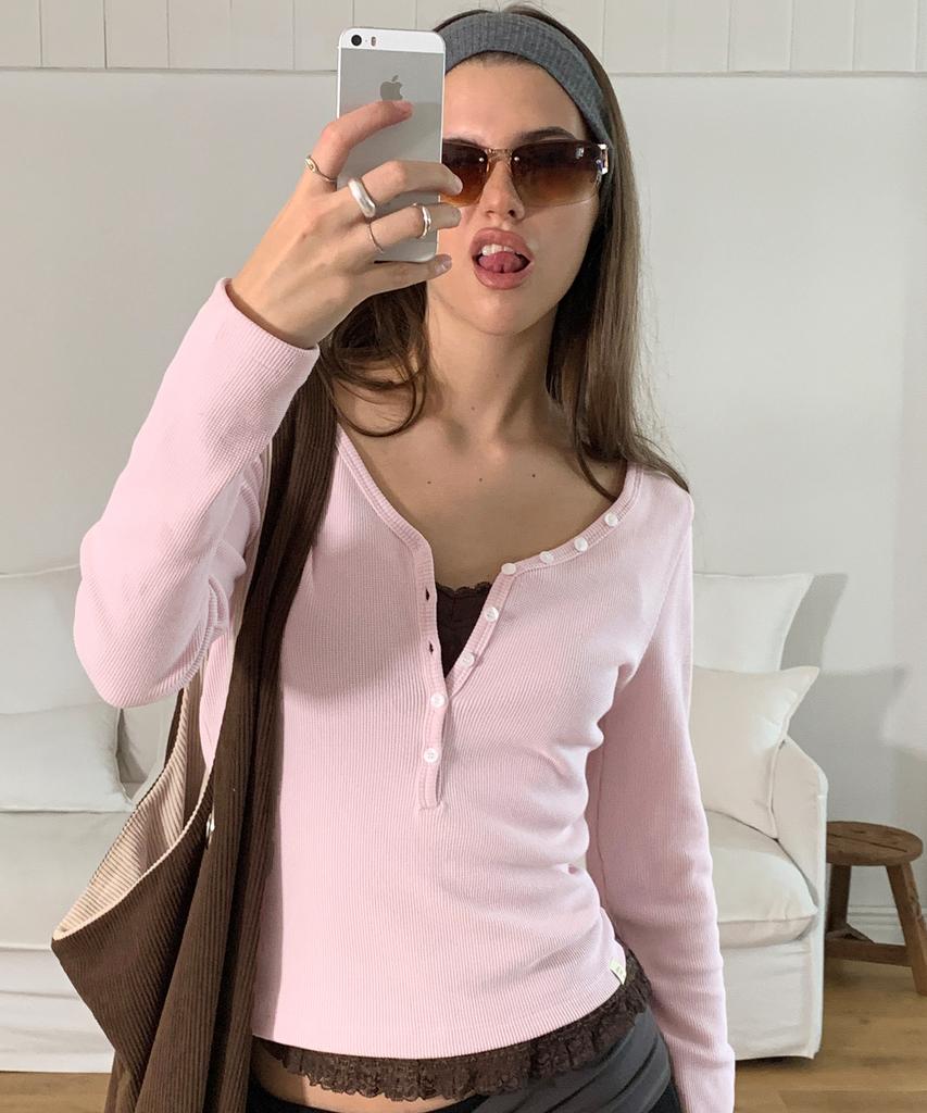 BITTERCELLS Essential Henley Neck Waffle Tee - Pink