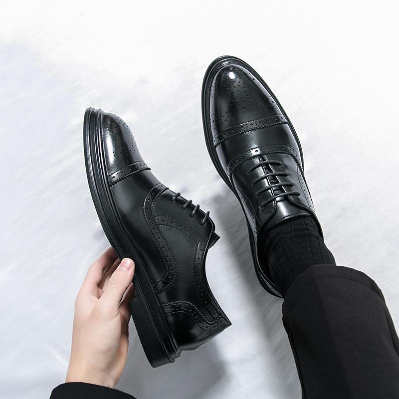 Fashion Retro Men Brock Leather Shoes Luxurious Men Comfortable Breathable Patchwork Fashionable Leather Shoes Social Shoes Sizes 38-46