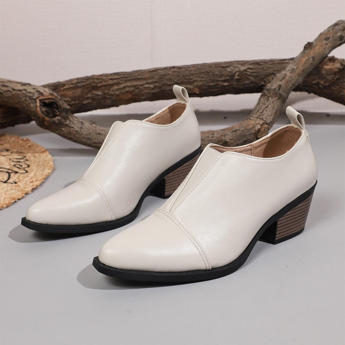 

Модные туфли-лодочки с острым носком и массивным каблуком для женщин 2025 Новые в британском стиле Черные туфли для платья Женские модные лоферы из искусственной кожи Каблуки для женщин 35 бежевый