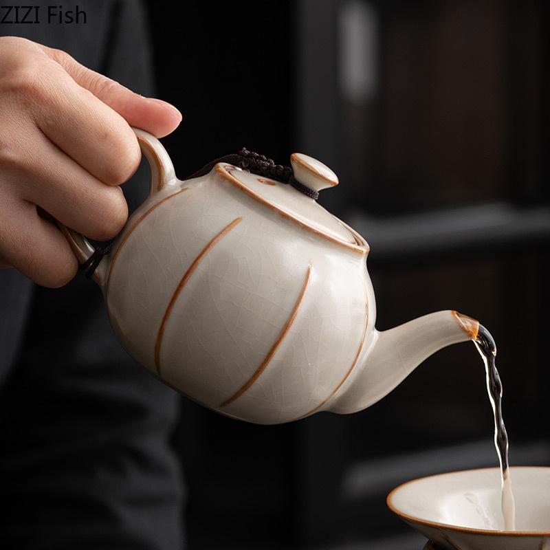 Chiński Zestaw do Herbaty Kung Fu Kreatywny Ceramiczny Mały Czajniczek Biurowy Czajniczek z Filtrem do Pu Erh Proste Domowe Akcesoria do Ceremonii Herbacianej