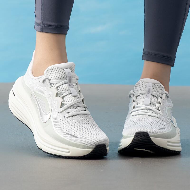 

NIKE HV9273-104 Women s Running Shoes US 7.5