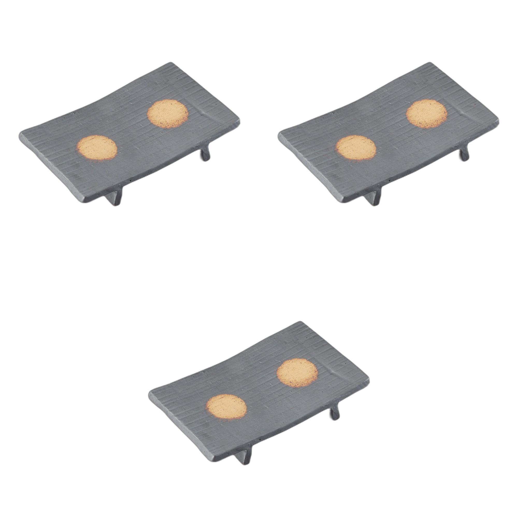 

Set of 3 Magnetic Wheel Iron Circle Pattern Yakitori Plates x 12 x Ceramic Yakitori Plates by Setomonohonpo [20.5 3.5 cm]