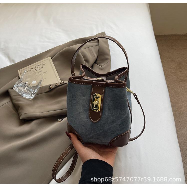 

Retro handbag bag women 2025 new high-end niche design fashionable versatile single shoulder crossbody bucket bag