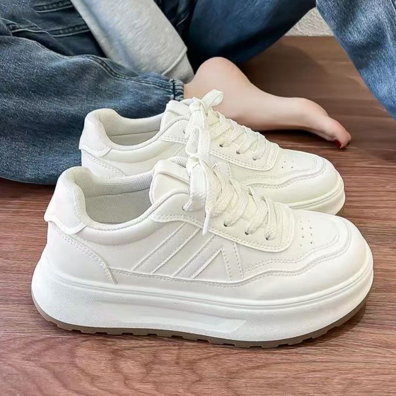 Xiaobai women's shoes women's 2025 spring new versatile casual board shoes autumn new breathable platform shoes versatile