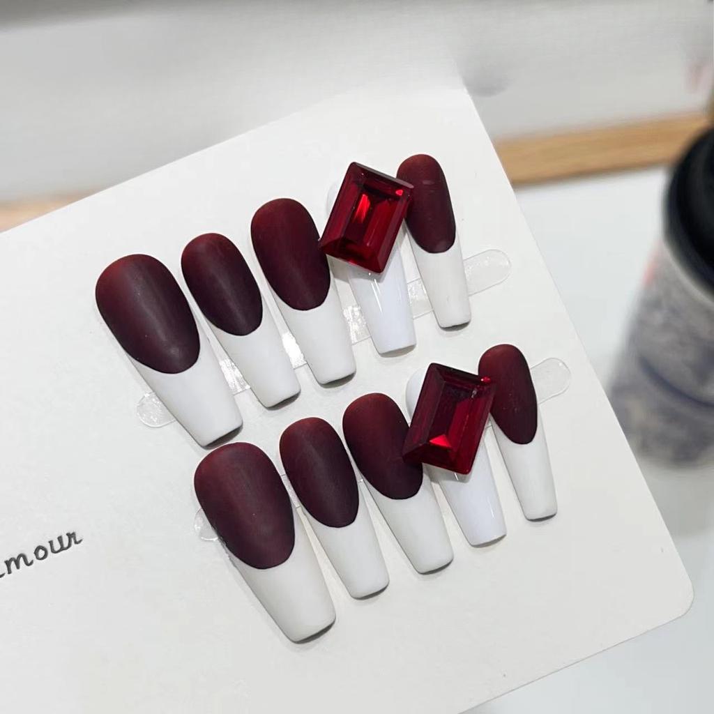 Nošení Nehtů Ručně Vyráběné Falešné Nálepky na Nehty High-end Vínově Červená Bílá Francouzská Manikúra Hotové Produkty Lze Odstranit a Znovu Použít