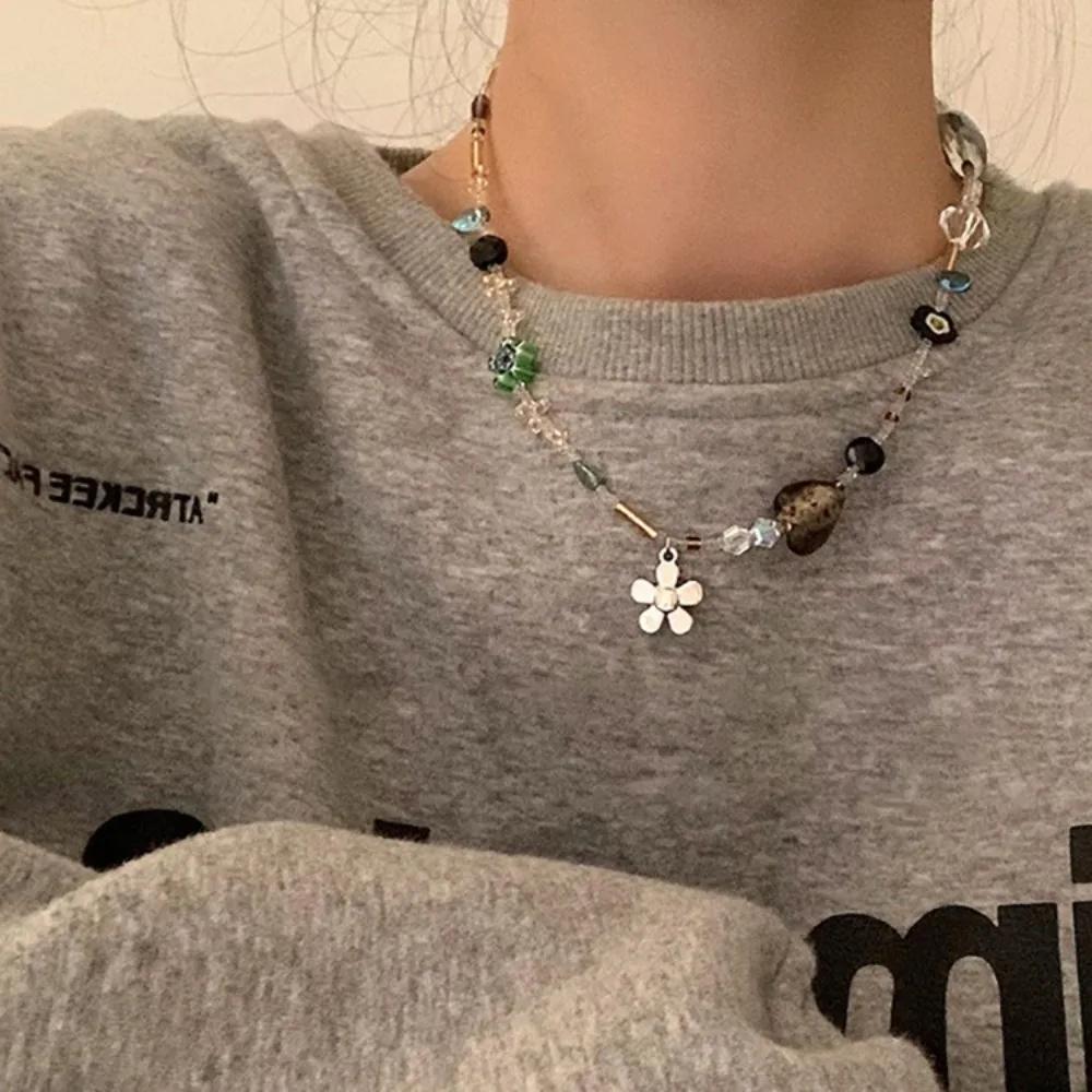 Color Dopamine Coloured Glaze Flower Heart Pendant Necklace Clavicle Chain for Women Charm Design Beaded Necklace Jewelry Gifts
