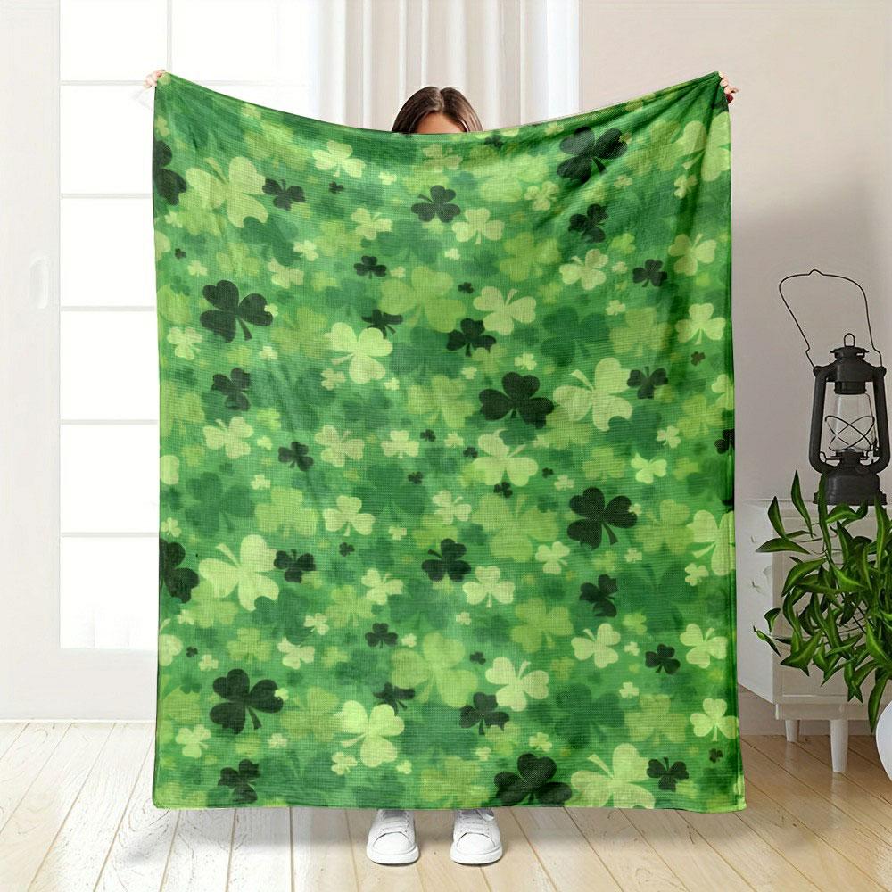 Clover Pattern Green Blanket Design Patterned Blanket, Flannel, Suitable for All Seasons, Home Decor, Warm and Cozy