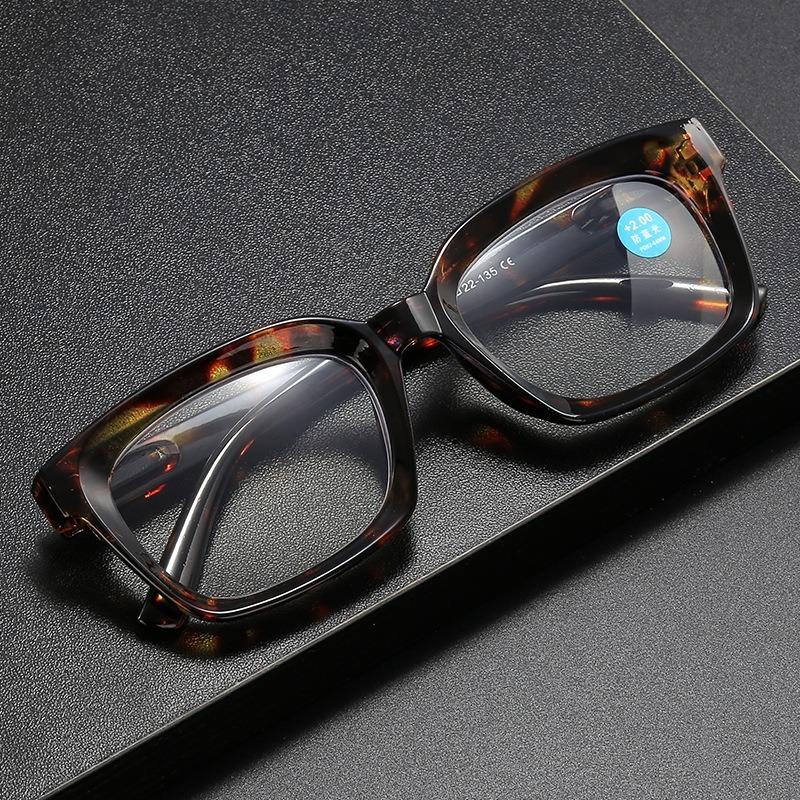 Retro Square Frame Reading Glasses Fashion Anti Blue Light High Definition Presbyopia Glasses Reading Viewing Computer Eyeglass