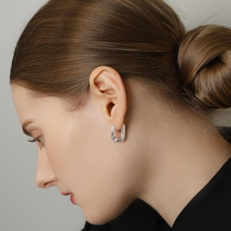 ozel Silver925 Twist Square Hoop Earrings PS159E