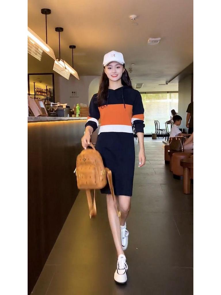 Dámské mikinové šaty s kapucí v korejském stylu - Středně dlouhé, Slim fit, Velká velikost, Trend podzim/zima