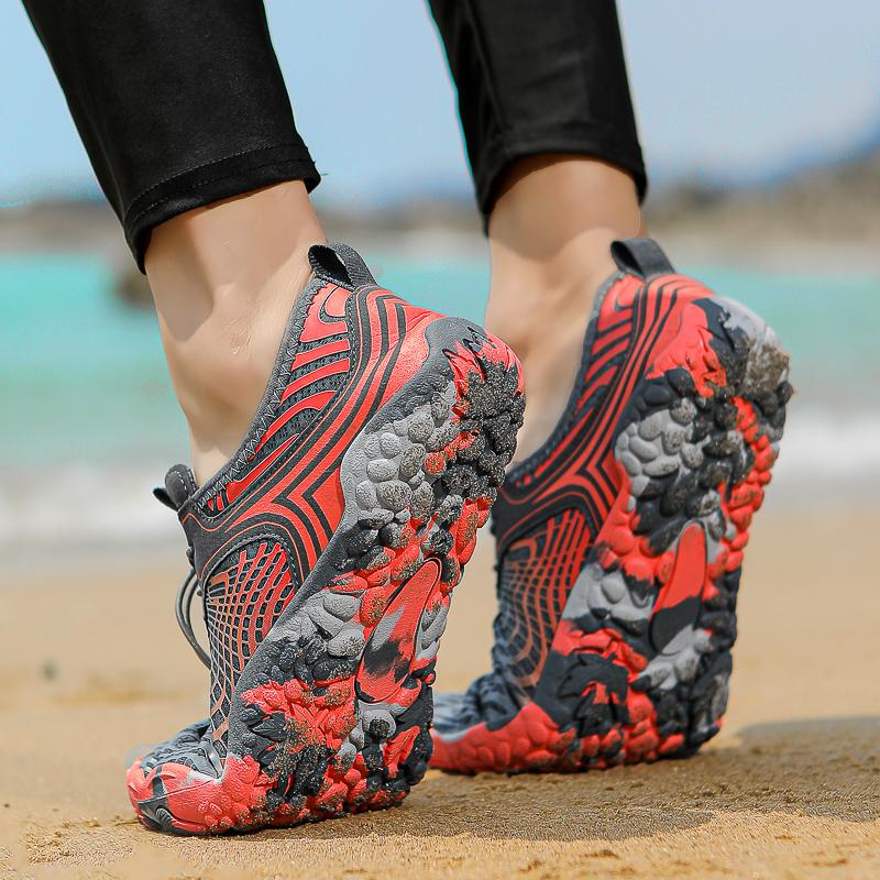 Hot Selling Couple Beach Shoes Summer Anti Slip Quick Drying Outdoor Beach Shoes Fashionable Quick Drying Casual Water Sneakers