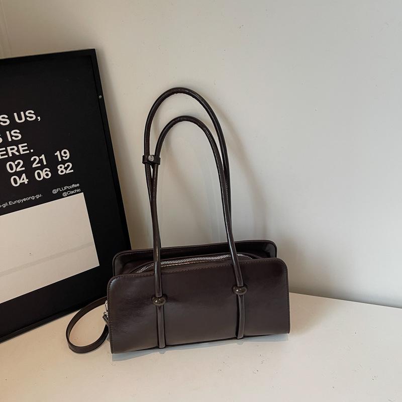 Retro Bag Women's Large Capacity 2025 New Autumn and Winter Versatile Shoulder Underarm Bag Casual Texture Commuter Pillow Bag