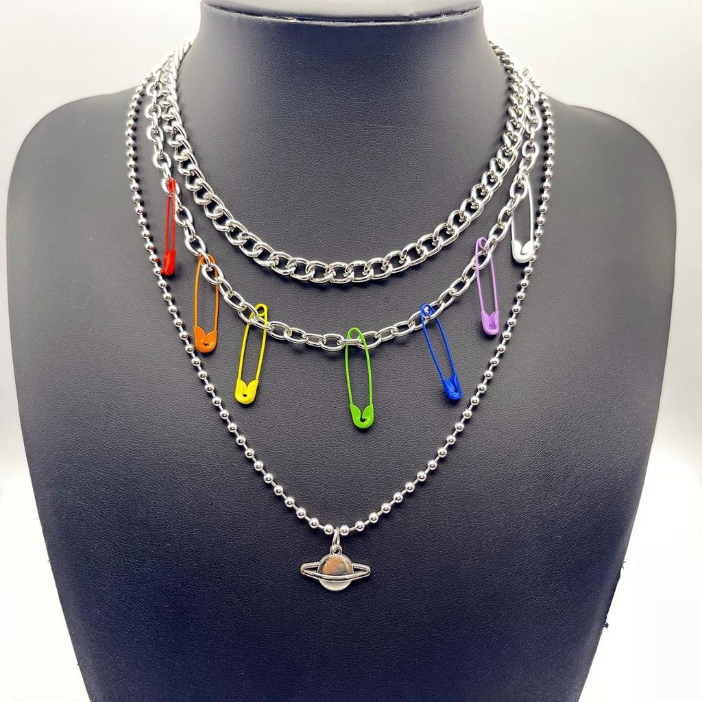 Novelty Jewelry Hip-Hop Punk Stacked Metal Necklaces Sweet And Cool Color Pin Planet Pendant Necklace