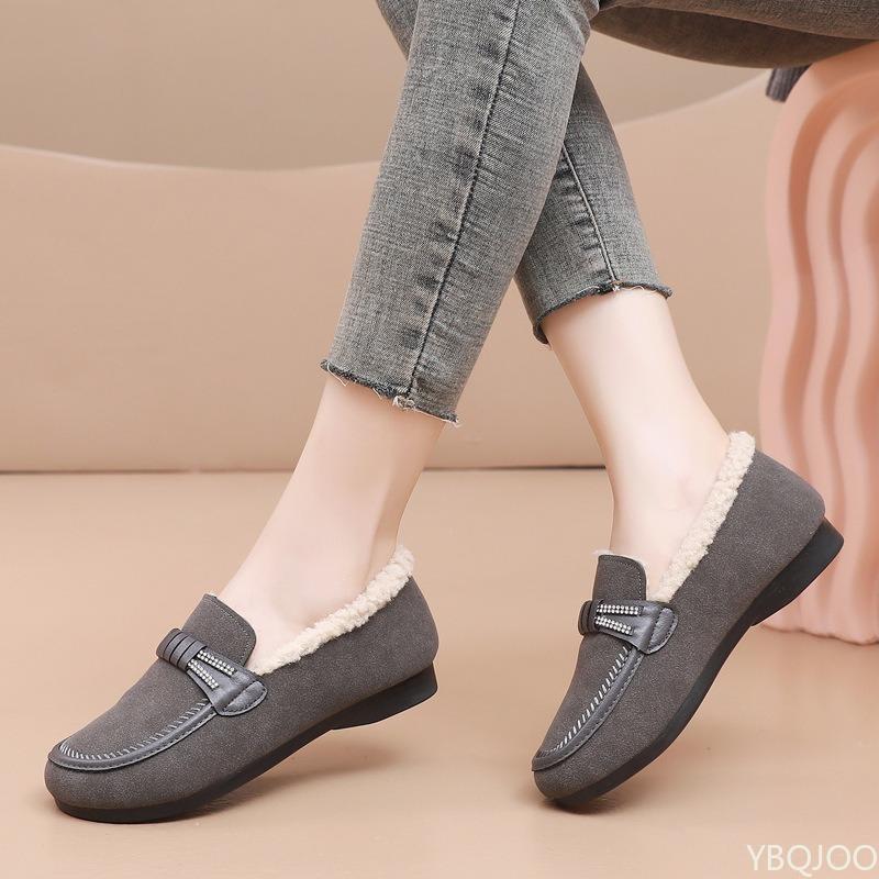 

Winter New Fashionable Thick Soled Height Increasing Plush Thick Women s Boots Plush Warm Flat Short Boots for Women 35