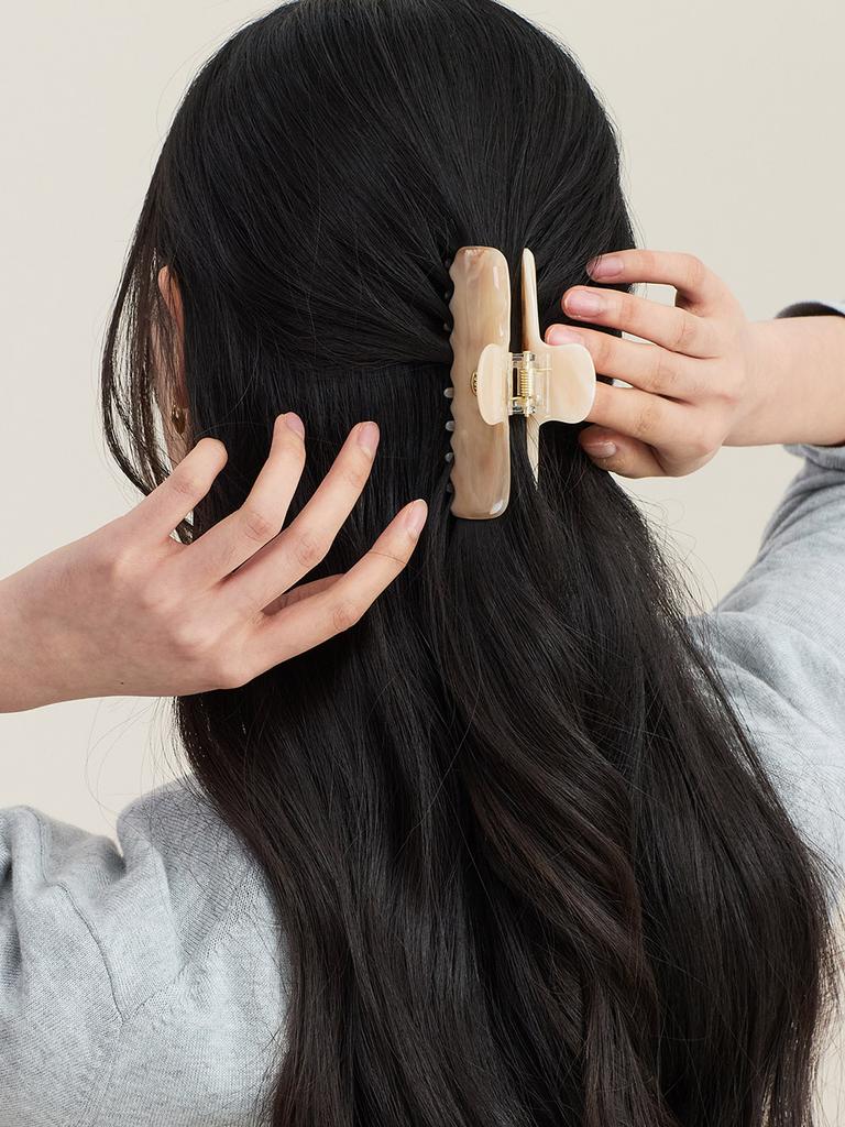 Oar Classic Marble Flow Claw Clip [Beige]