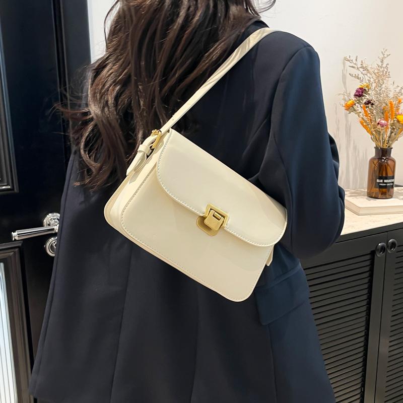 Temperament bag women's 2025 new versatile fashion simple messenger bag retro foreign style one shoulder women's small square bag tide