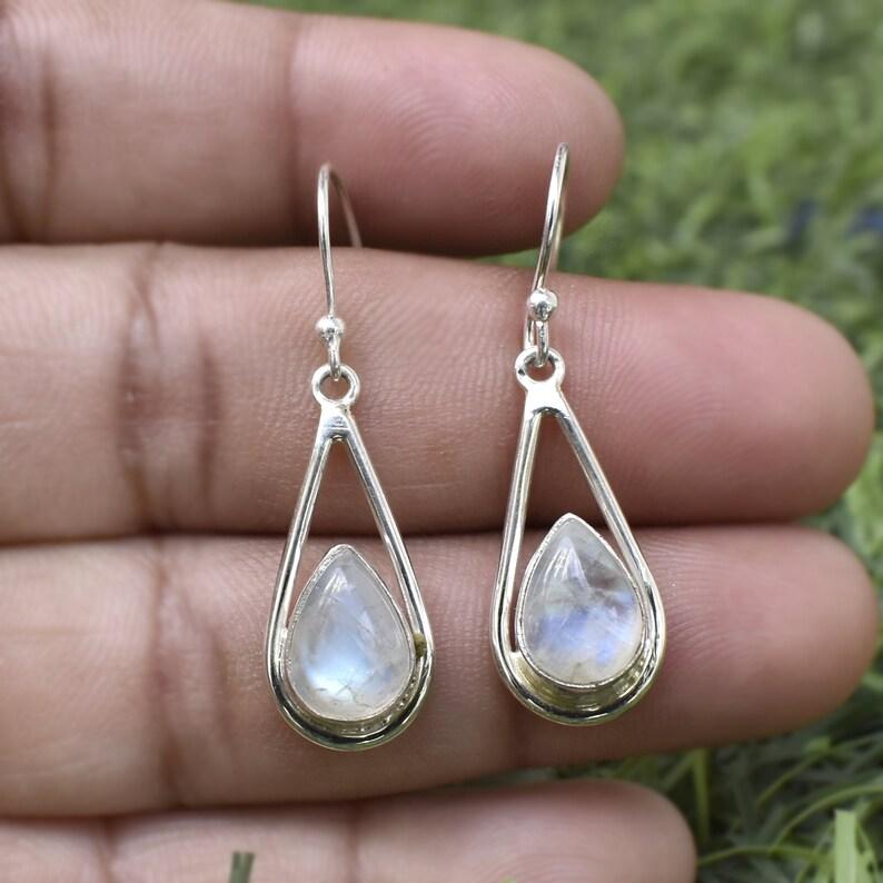 Pierre de lune Gemstone Women Dangle Earring, Solid 925 Sterling Silver partywear Boucle d’oreille, Boucle d’oreille Cabochon, Cadeau de la fête des Mères