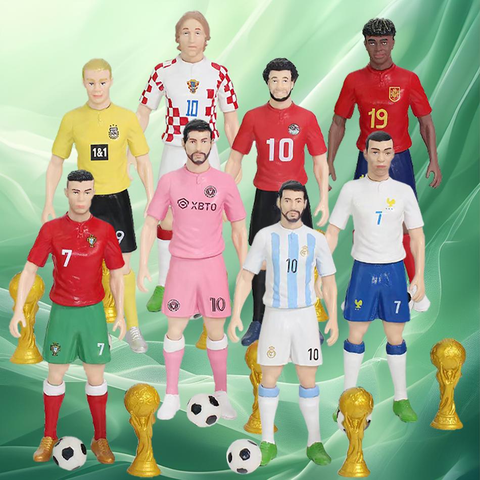13cm 8 Stück/Set Das Fußballmodell Puppen Cartoon Niedliche Actionfigur Auto Zubehör Fußballfans Geschenke