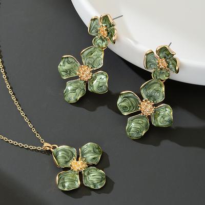 Atmospheric Green Oil-drop Flower Necklace and Earrings Set