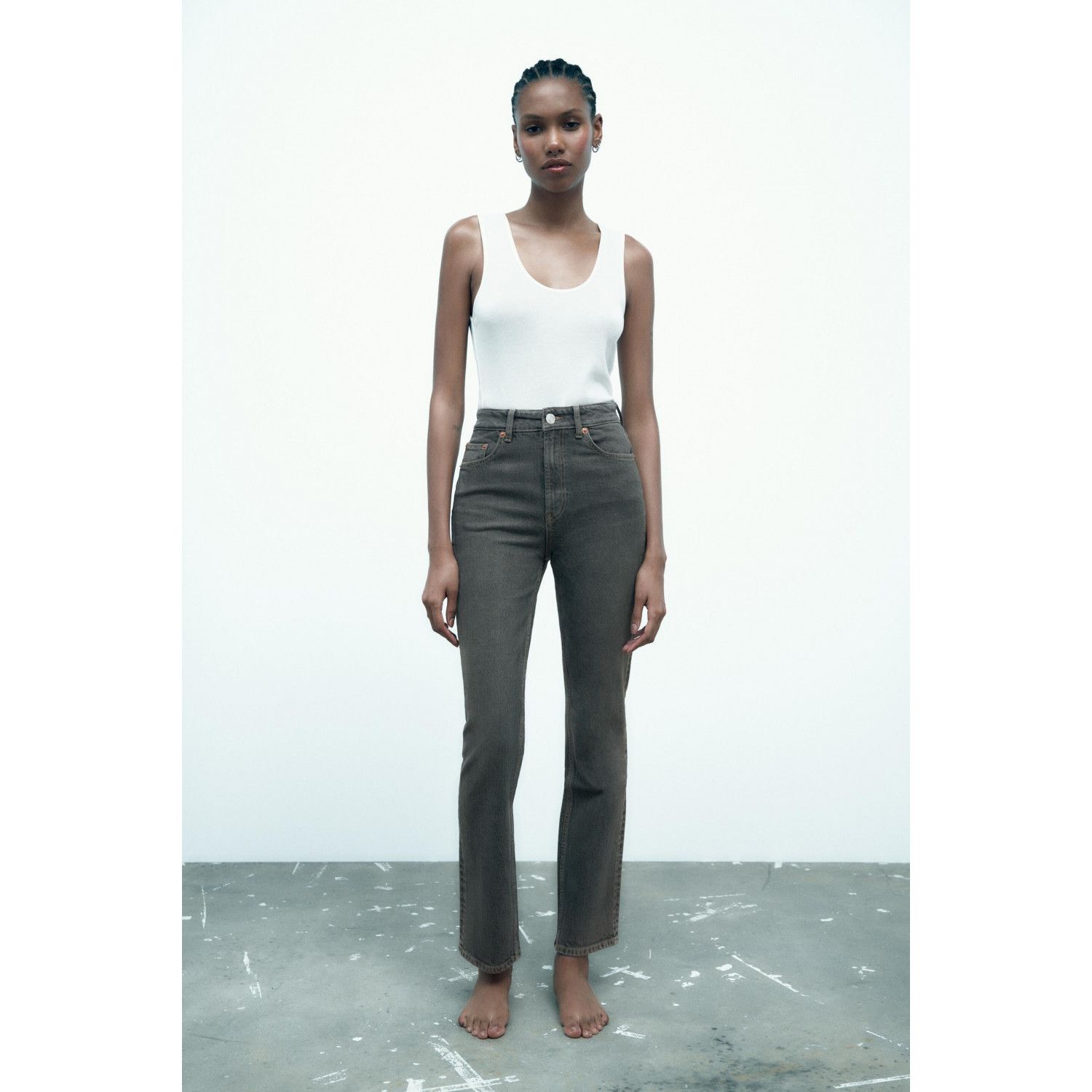 

TRF STOVE PIPE JEANS