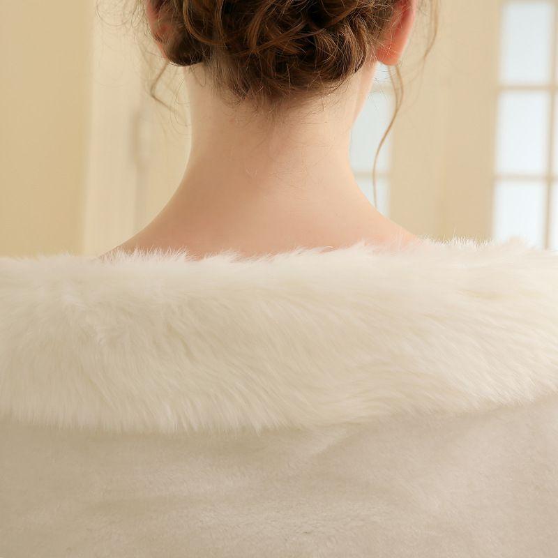 Used Shawl Women's Thick Stole Fur Warm Faux Fur Winter Bolero Wedding Party Bridal Winter Party Coming-of-Age Ceremony Entrance Ceremony Christmas