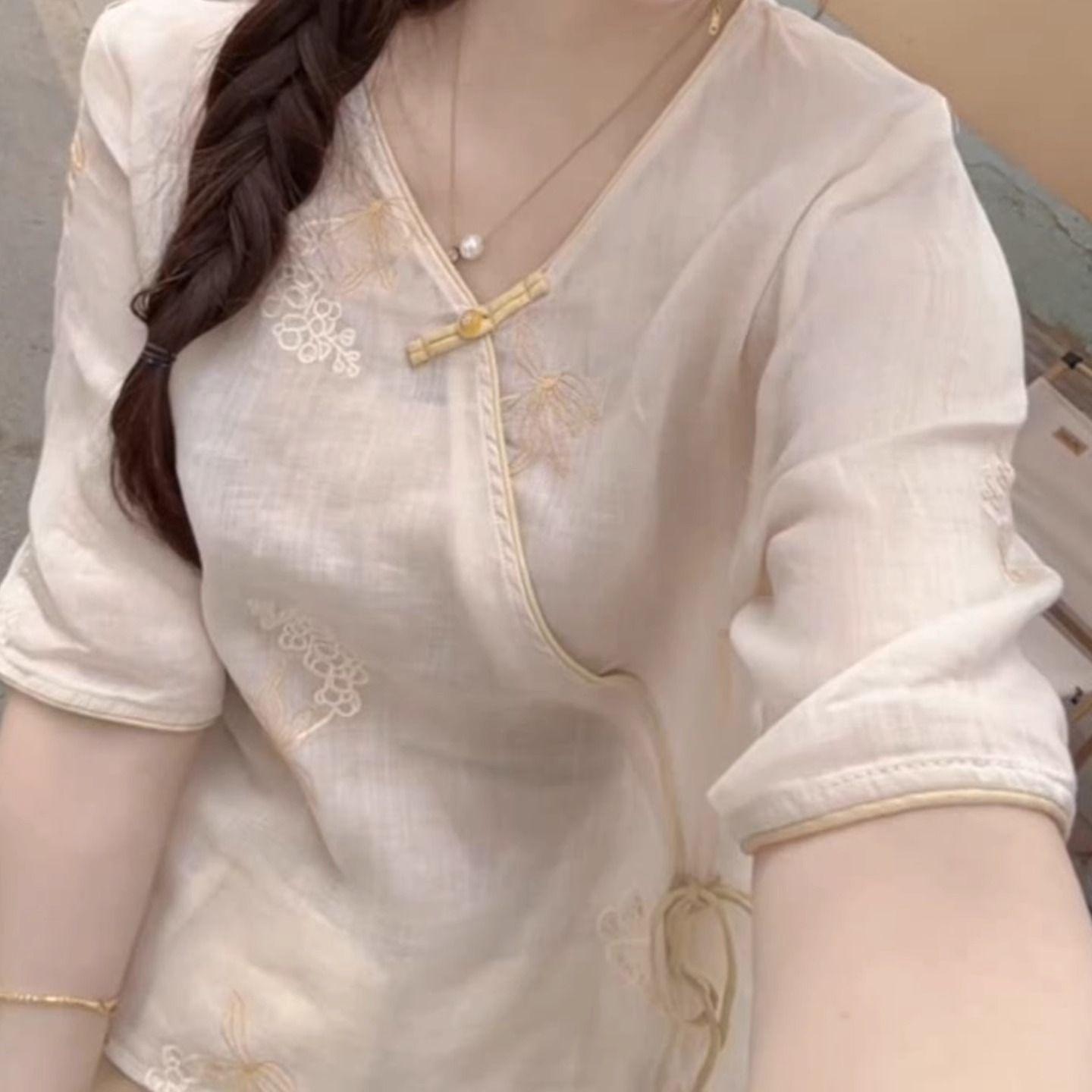 

Летние модели 2025 года, тонкая верхняя рубашка с V-образным вырезом и вышивкой, женский верх с короткими рукавами для верхней носки M [Recommended below 50kg]