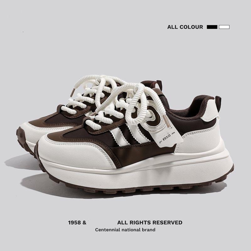 Lightweight sports shoes women's feet small Forrest Gump shoes spring 2025 new popular soft sole versatile foreign trade dad shoes