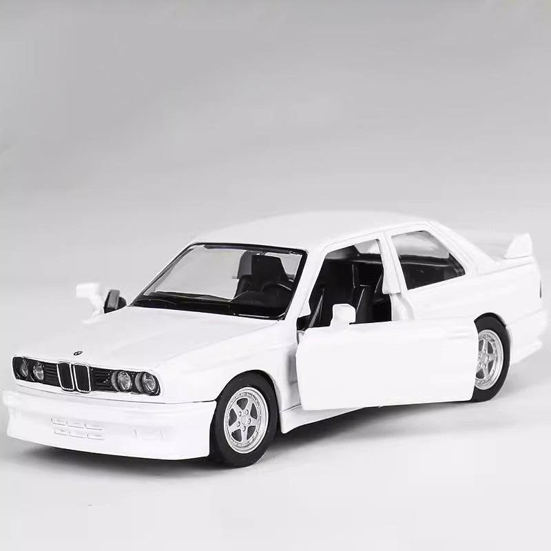 1/36 Scale BMW M3 1987 Toy Car Models Alloy Diecast Doors Opened Pull Back Retro Vehicle Models for Kids Boys Gifts Collection