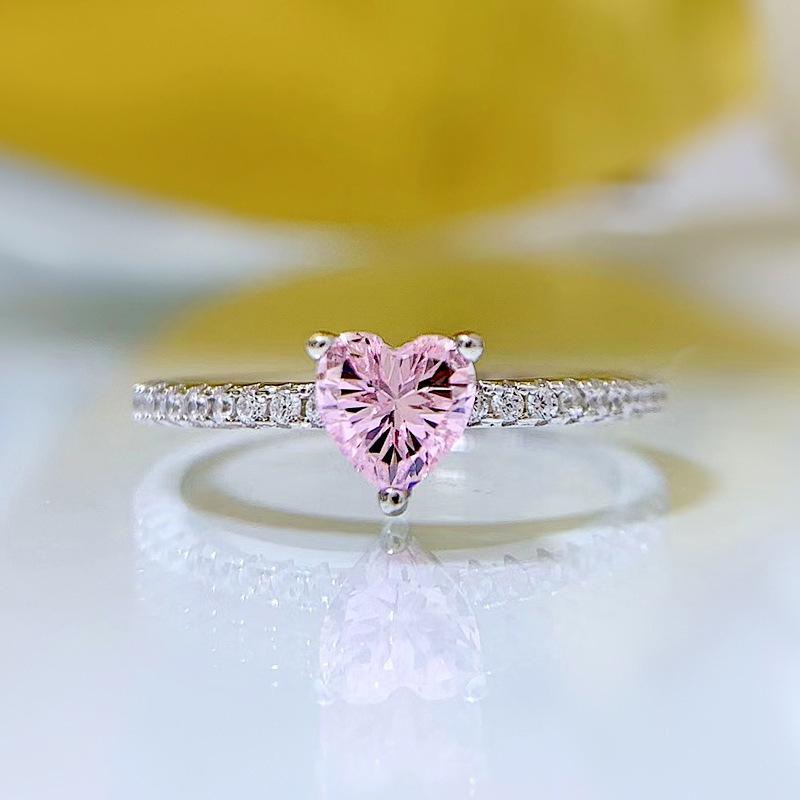 Smoky Rain European-American Punk Heart Diamond Ring: Fashion Jewelry Gift for Girlfriend