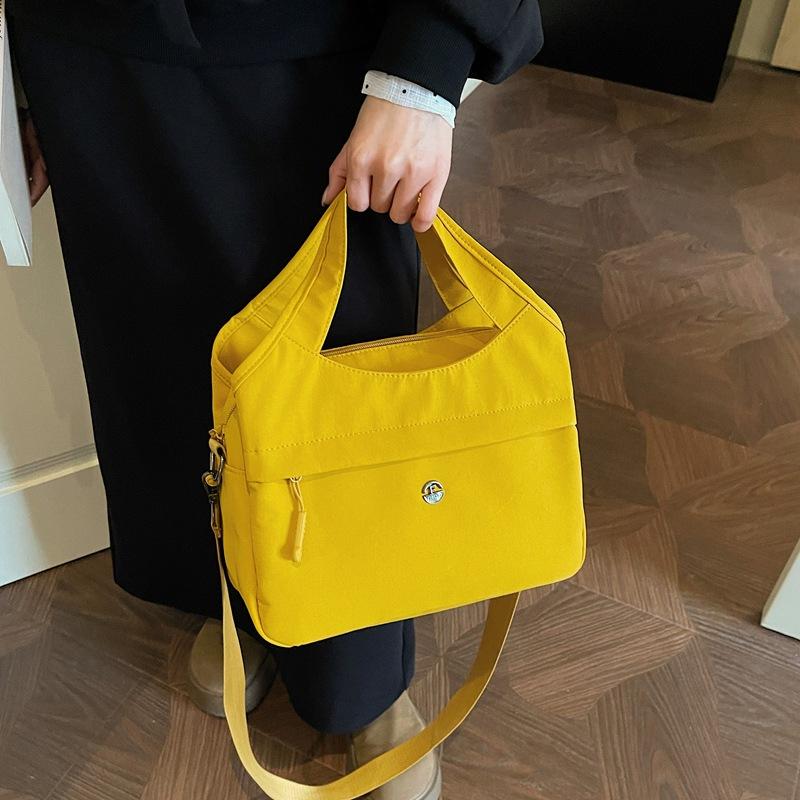 Korean Casual Anti-splashing Cloth Tote Bag 2026 New Simple Lightweight Multi-pocket Trendy Shoulder Bag Handbags for Women