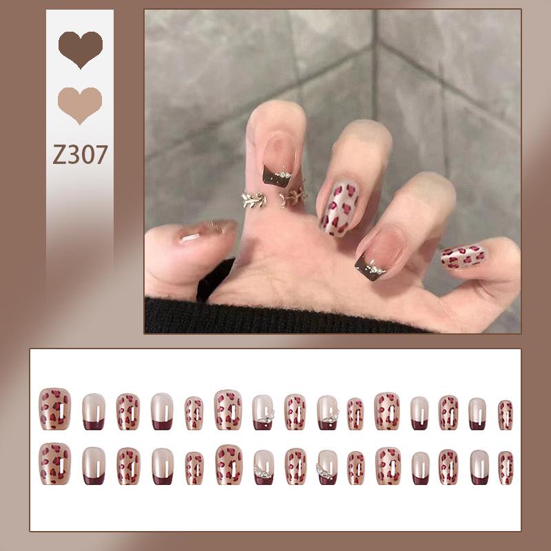 

Острые кошачий глаз леопард и жемчуг накладные ногти - Коллекция Осень-Зима Glue Type