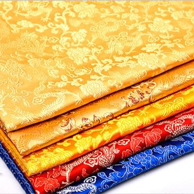 100x150cm Ručně vyráběná patchworková tkanina Retro styl Dračí vzor Vyšívaná brokátová saténová látka pro šicí tašku Cheongsam Kimono