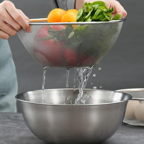 Doveja 4-Piece Colander and Bowl Set, Stainless Steel with Draining Holes, Includes Colander, Bowl & Colander, Set of 4