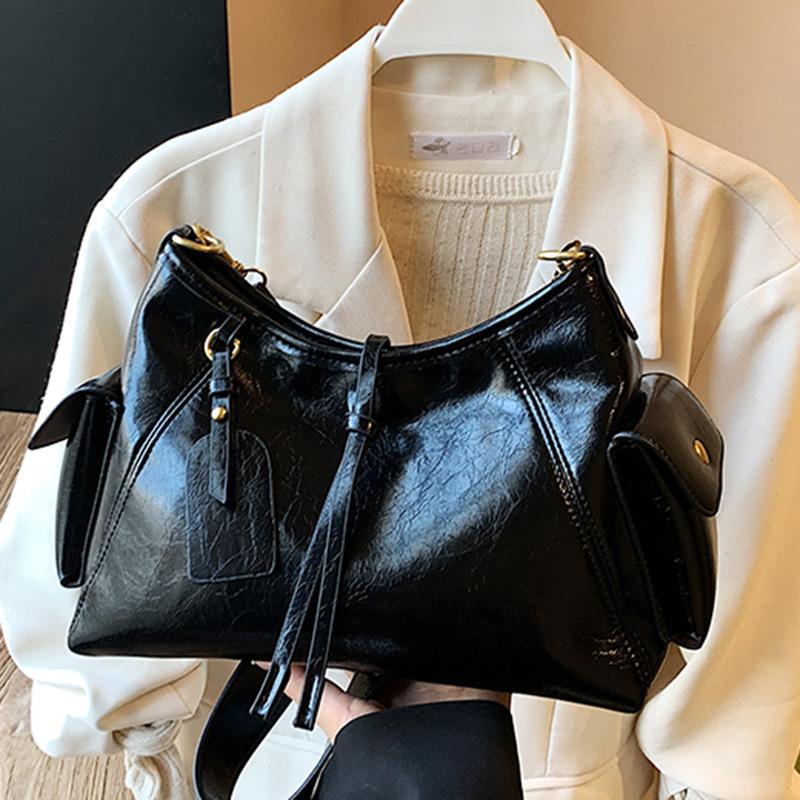 Fashionable Vintage Niche Underarm Bag Women's Bag Autumn New Suede Shoulder Bag Simple Commuter Bag